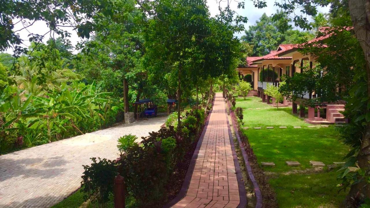 Hill Garden Hotel Chaungtha Exterior foto